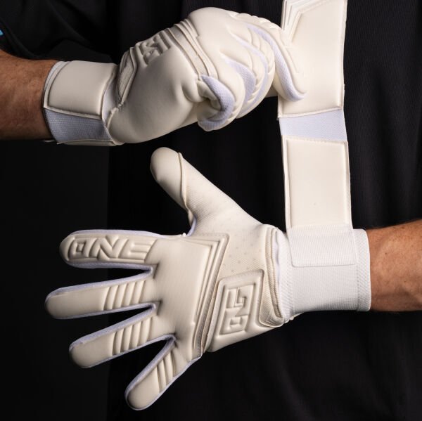 ONE GLOVE | Kaleci Eldivenleri | Profesyonel Goalkeeper Gloves