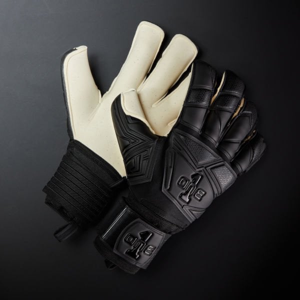 ONE GLOVE Invictus Stealth+