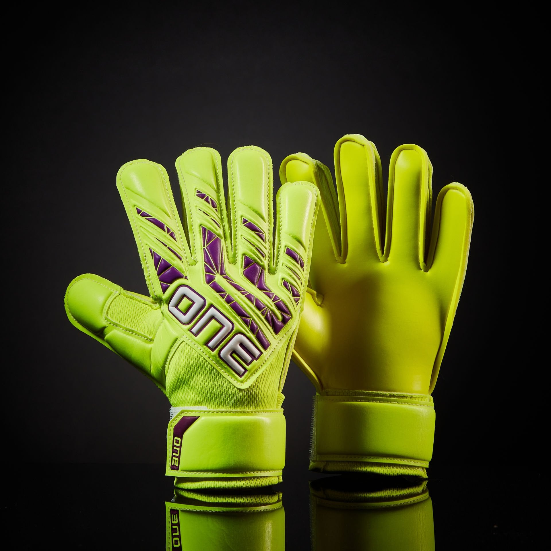 Kaleci Eldiveni | Profesyonel Goalkeeper Gloves | Mixspor