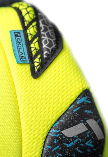REUSCH Attrakt Fusion Guardian